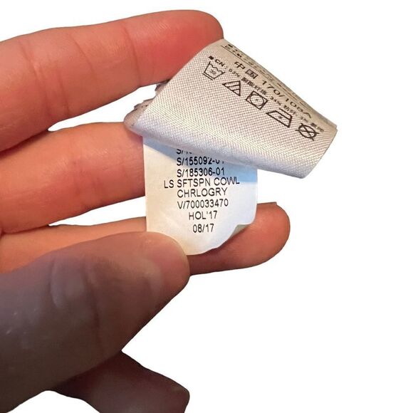 3 for $30! Gap grey cowl neck knit sweater - Picture 4 of 10